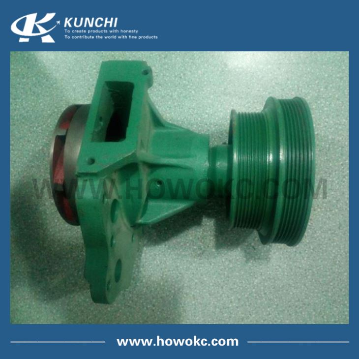 Sinotruk HOWO Golden Prince Water Pump VG1062060250